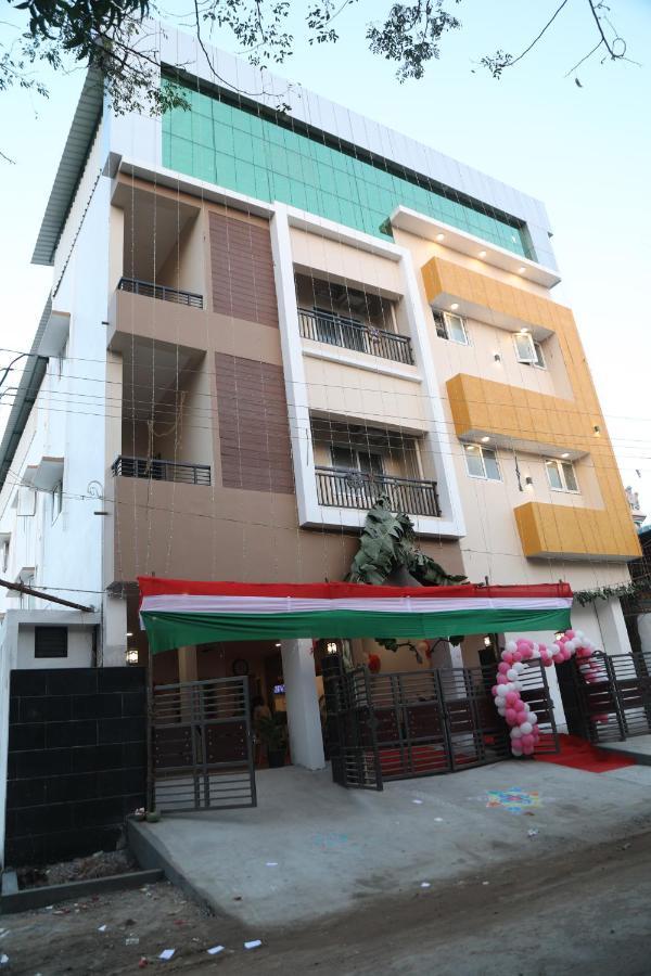 Hotel Rk - Temple Stay Thanjavur Extérieur photo